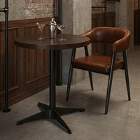 Meubles de bar de style vintage, spécialisés dans la production sur mesure de tables et de chaises rembourrées