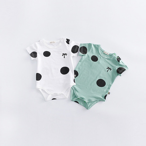 Vêtements pour bébés en gros, combinaisons pour nourrissons de couleur unie, provenant d'une usine chinoise - Product Image 2