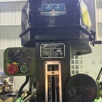 Ancienne perceuse-fraiseuse légère ZX7032, table de 700x240 mm, broche de 80 à 1500 tr/min, diamètre de perçage de 150 mm, utilisation en construction