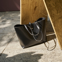 Sac fourre-tout en cuir véritable, nouveau, simple, spacieux, sac à bandoulière, sac à main décontracté de luxe léger, sacoche pour femme, fermeture éclair, urbain