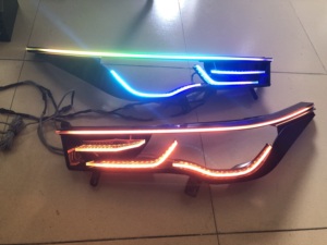 Set LED DRL 12V Personalizzato per Innova Gen 2, Luci Diurne con Occhio d'Angelo 5D, Cornice Sottile, LED WRGB Multicolore - Product Image 1