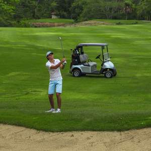 ชุดซ่อมกระจกรถกอล์ฟ EZGO RXV รุ่นเก่า พร้อมวัสดุพลาสติก จากผู้ผลิตโดยตรง - Product Image 1