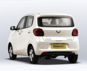 La nouvelle Hongguang Mini EV a une autonomie de 700 km, ce qui la rend une voiture urbaine à 5 places avec une garantie de 2 ans. le nouveau Changa - Product Image 3