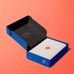 Kundendefinierte luxuriöse große faltbare Box aus wellpappe wasserdichte Geschenkverpackung für Kleidung mit Logodruck für Versandboxen Kleidung