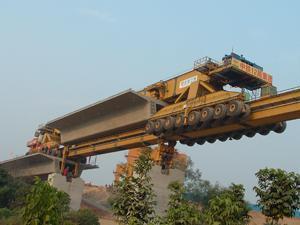 Grúa Pórtico de Lanzamiento Aéreo de 180 Toneladas para Construcción de Puentes y Carreteras, Grúa de Montaje de 100t, 200t, 300t - Product Image 5