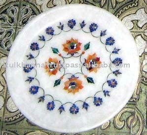 Assiette en marbre ronde de qualité supérieure et à prix abordable pour la décoration intérieure, assiette en marbre blanc fait main avec incrustations florales. - Product Image 4
