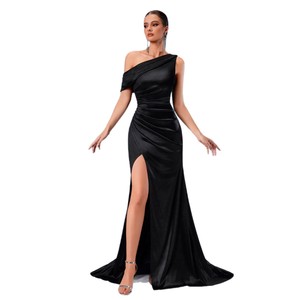 Elegante <span class=keywords><strong>Abito</strong></span> da Sera <span class=keywords><strong>Nero</strong></span> <span class=keywords><strong>Monospalla</strong></span> in Raso con Spacco Alto e Dettagli Drappeggiati, Vestito <span class=keywords><strong>Lungo</strong></span> da Cerimonia per Donne - Product Image 5