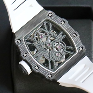 Reloj Negro para Hombre con la Última Tecnología y Maestría Artesanal, Esfera Integrada con <span class=keywords><strong>Diseño</strong></span> Calado, Detalles con Patrón de Mármol, Caja de Fibra de Carbono - Product Image 5