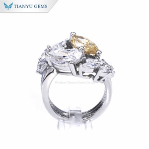 Tianyu Gems Custom Make Poire 7*10mm et Marquise 6*10mm Moissanite Platinum Ring Set pour les femmes - Product Image 2