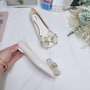 <span class=keywords><strong>รองเท้า</strong></span><span class=keywords><strong>ผู้หญิง</strong></span>ยี่ห้อ <span class=keywords><strong>Melissa</strong></span>,<span class=keywords><strong>รองเท้า</strong></span>โบว์รูปก้างปลาเยลลี่ - Product Image 4