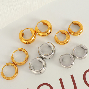 Pendientes Huggie de Oro, Plata, Titanio y Acero, Aros Pequeños para Mujer, Joyería de Moda - Product Image 1