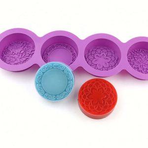 Moule en silicone écologique à 4 cavités rondes avec formes religieuses pour la fabrication de savons, bougies et résines OEM/ODM - Product Image 1