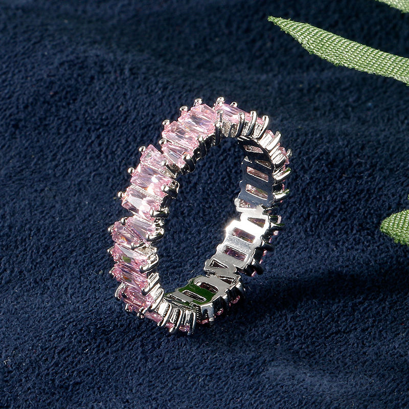 หินสีชมพูขาว RP252