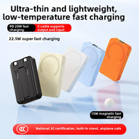 Banco de Energía Inalámbrico Magnético de 10000 mAh con Logotipo Personalizado, Cargador Portátil de Carga Rápida de 22.5 W con Soporte para Teléfono y Cable USB-C