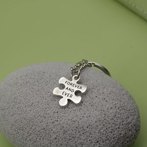 Llavero con rompecabezas estampado '<span class=keywords><strong>Forever</strong></span> <span class=keywords><strong>And</strong></span> <span class=keywords><strong>Ever</strong></span>', cadena de aleación de zinc plateada antigua, para regalo de aniversario de pareja - Product Image 3