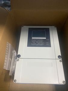 Transmisor CM42-CAA010EAE00 para análisis de agua - Product Image 2