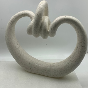 Statuette Personalizzate in Resina, Ornamenti Artistici Moderni Astratti a Forma di Anello Intrecciato, Oggetti in Resina per Collezioni di Modelli di Case - Product Image 5