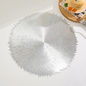 Tovaglietta Nordica Moderna Minimalista in Plastica Resistente al Calore, Diametro 38cm, Design Traforato con Fili Intrecciati, Sottobicchiere - Product Image 2