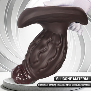 Plug anal en silicone noir surdimensionné et épais, en forme de pénis, pour stimulation de la prostate masculine, avec ouverture pour l'insertion anale - Product Image 4