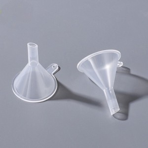 Entonnoir à parfum <span class=keywords><strong>personnalisé</strong></span> Séparateur de liquide en PP Entonnoir distributeur d'<span class=keywords><strong>alcool</strong></span> et de toner pour laboratoire de soins personnels - Product Image 1