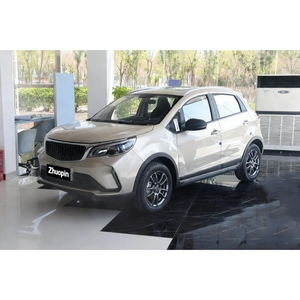 Geely LIVAN Manuel Ruilan <span class=keywords><strong>Automobile</strong></span> X3 PRO 2024 1.5L Xiaosa Petit SUV Traction Avant Prix de Gros Bas Nouvelles Voitures à Essence avec Toit Ouvrant - Product Image 1
