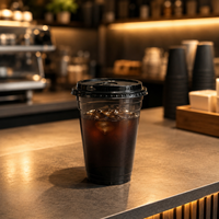 Gobelets en plastique PET personnalisés, gobelets noirs jetables avec couvercles pour boissons froides, emballage de boissons à emporter