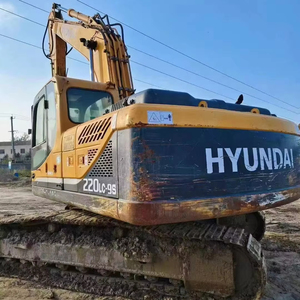 Excavadora Hidráulica de Cadenas Hyundai 220LC-9S Usada de Alta Calidad, 22 Toneladas, con Motor, Caja de Cambios y PLC para Construcción - Product Image 1