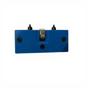 Pince de perçage pour bijoux en métal bleu avec deux embouts et réglage par bouton pour outils rotatifs - Product Image 1