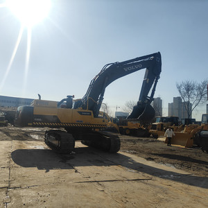 Excavadora de cadenas Volvo EC480DL usada, modelo 2024, 48 toneladas, con caja de cambios, bomba y rodamientos, en venta - Product Image 3