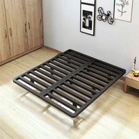 Lit double en fer à suspension de luxe européen - Chambre minimaliste, tête de lit pratique et pliable, design simple