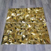 Carreaux de plafond en plastique coloré en PVC panneau de papier peint 3d panneau de décoration murale durable autocollants muraux décor à la maison