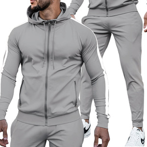 Completo Sportivo da <span class=keywords><strong>Uomo</strong></span> Personalizzato in Maglia di Spandex/Cotone Tinta Unita ad Asciugatura Rapida per Palestra, Fitness, Basket e Jogging - Product Image 5