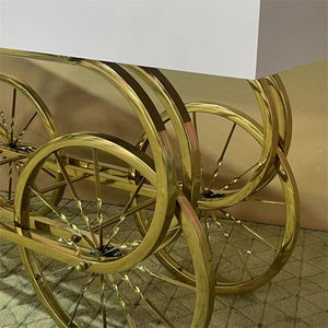 Carrito de Dulces para Bodas de Diseño Moderno con Cubierta de PVC y Acero Inoxidable Dorado en Venta con Ruedas - Product Image 4