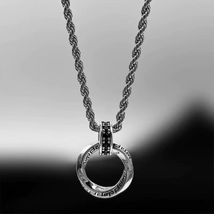 Mobius Doppelring-Anhänger-Halskette für Herren im Hip-Hop-Stil, coole Zirkon-Halskette, schlicht, vielseitig, Lieferant - Product Image 2