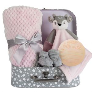Cadeaux uniques pour bébé fille nouveau-né avec couverture en laine douce et adorables chaussons – Vente en gros de cadeaux pour futures mamans - Product Image 1