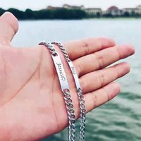 Bracelet de couple en acier inoxydable gravé avec logo personnalisé et nom, idéal pour le dropshipping de mode