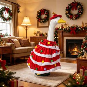 Disfraz de Ganso Navideño para Decoración de Patio - Conjunto de Capa y Sombrero de Poliéster de Cuatro Capas Rojo/Verde de 23 Pulgadas, Marca WPET - Product Image 3
