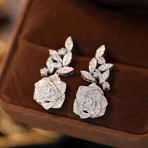 Orecchini pendenti floreali da donna, accessori per l'orecchio semplici e alla moda per l'uso quotidiano - Product Image 5