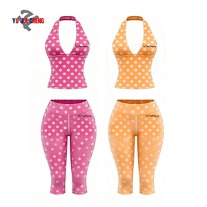 Completo Due Pezzi <span class=keywords><strong>Donna</strong></span> a Pois, <span class=keywords><strong>Abbigliamento</strong></span> <span class=keywords><strong>Tendenza</strong></span> Moda 2026, Top Corto Halter e Pantaloni Capri Personalizzati per l'Estate - Product Image 1