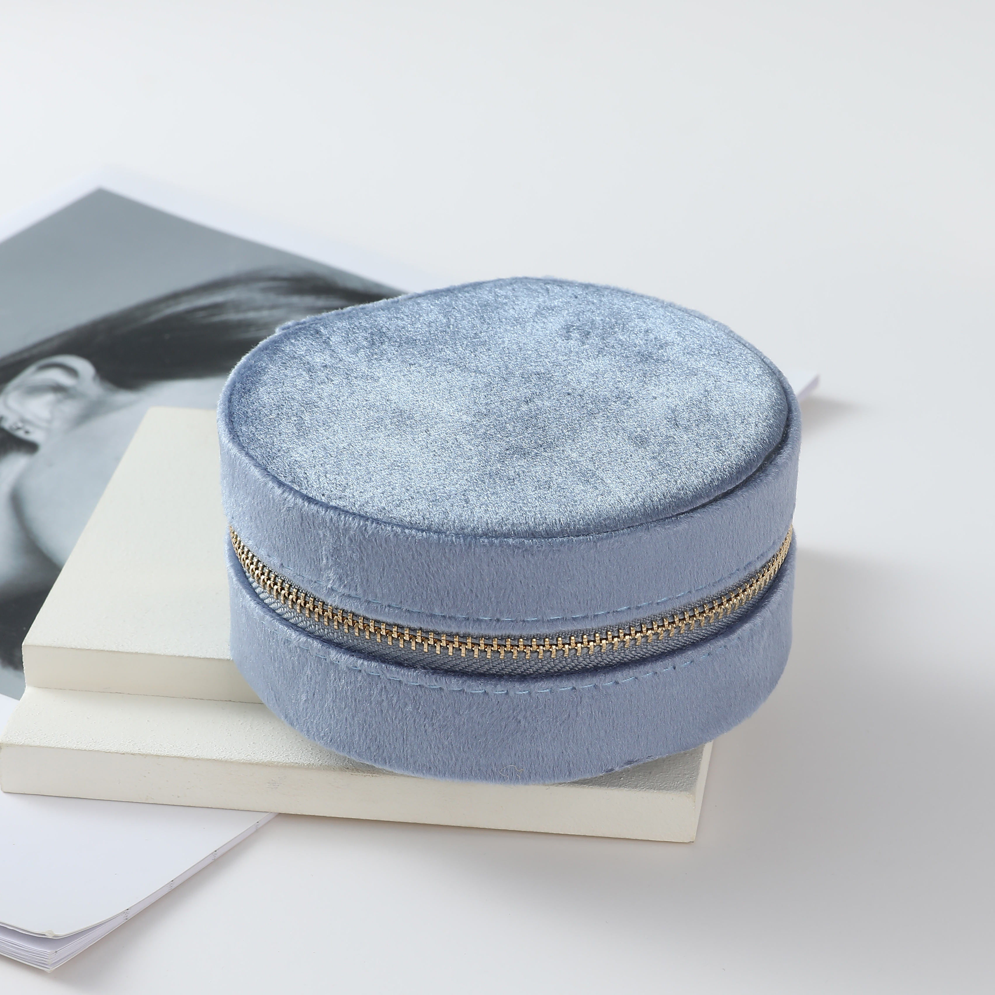 สีฟ้าอ่อน