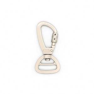 Mousqueton rotatif de haute qualité avec logo personnalisé pour laisse de chien, en alliage de zinc, avec verrou de sécurité pour laisse de traction pour animaux de compagnie - Product Image 5