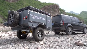 รถพ่วงสำหรับตั้งแคมป์เคลื่อนย้ายได้รถคาราวานแบบป๊อปท็อปพร้อมเต็นท์บนหลังคาบ้านมอเตอร์สำหรับขายในมาเลเซียและอินเดีย - Product Image 3