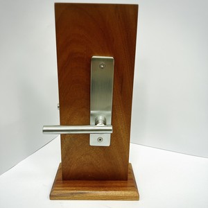 Manija Larga Moderna de Cromo Satinado para Puerta de Seguridad de Apartamento, Cerradura de Embutir Antirrobo - Product Image 6