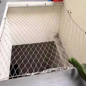 전문 표준 스테인레스 스틸 와이어 로프 그물 일반 직조 케이블 메쉬 금속 그물 직조 용접 판매 가능 - Product Image 2