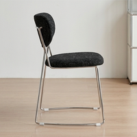 Chaise de salle à manger de style danois du milieu du siècle, design minimaliste nordique, structure en acier inoxydable, siège rembourré, pour la maison ou les restaurants