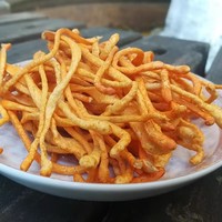 Chine exporte des Cordyceps militaris biologiques frais, champignons Cordyceps dorés à vendre