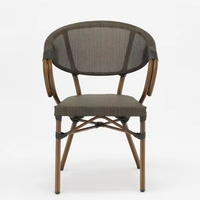 Chaises de bistrot en aluminium Teslin à l'aspect bois personnalisables pour café, restaurant, extérieur |   Plusieurs tailles disponibles