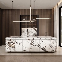 Meuble de cuisine moderne en contreplaqué laqué mélaminé brillant, armoire de rangement, placard, plan de travail en quartz, pierre frittée ou marbre