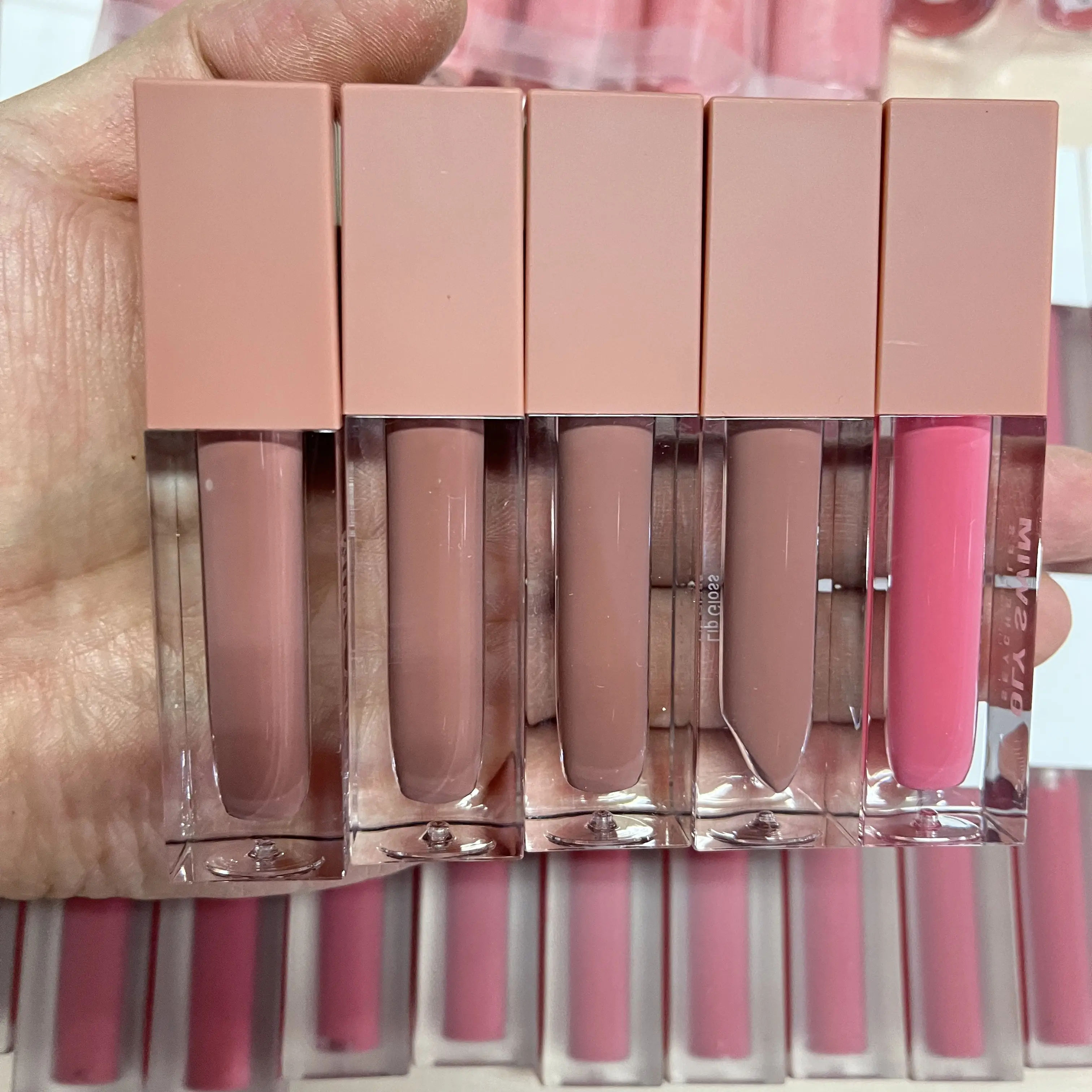 Trending nude LIP Glaze Vegan Cream lápiz labial líquido mate de larga duración