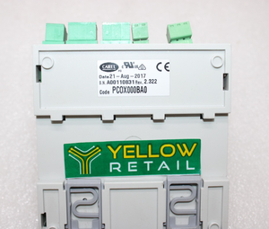 CAREL PCOX000BA0 COMPACT CONTROLLER PCOXOOOBAO Utilisé - Product Image 4